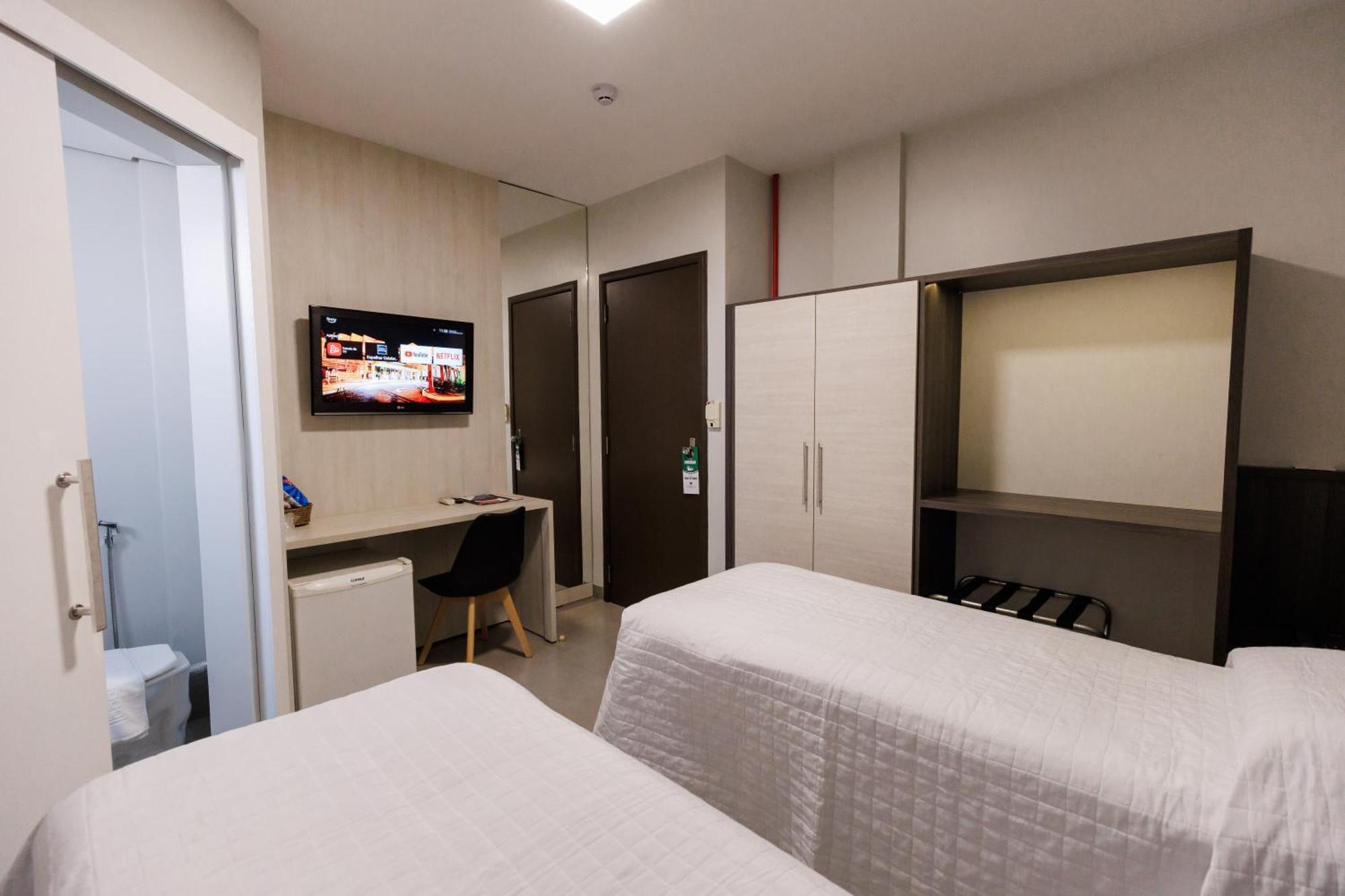 Tonello Business Hotel Campo Mourão Eksteriør billede
